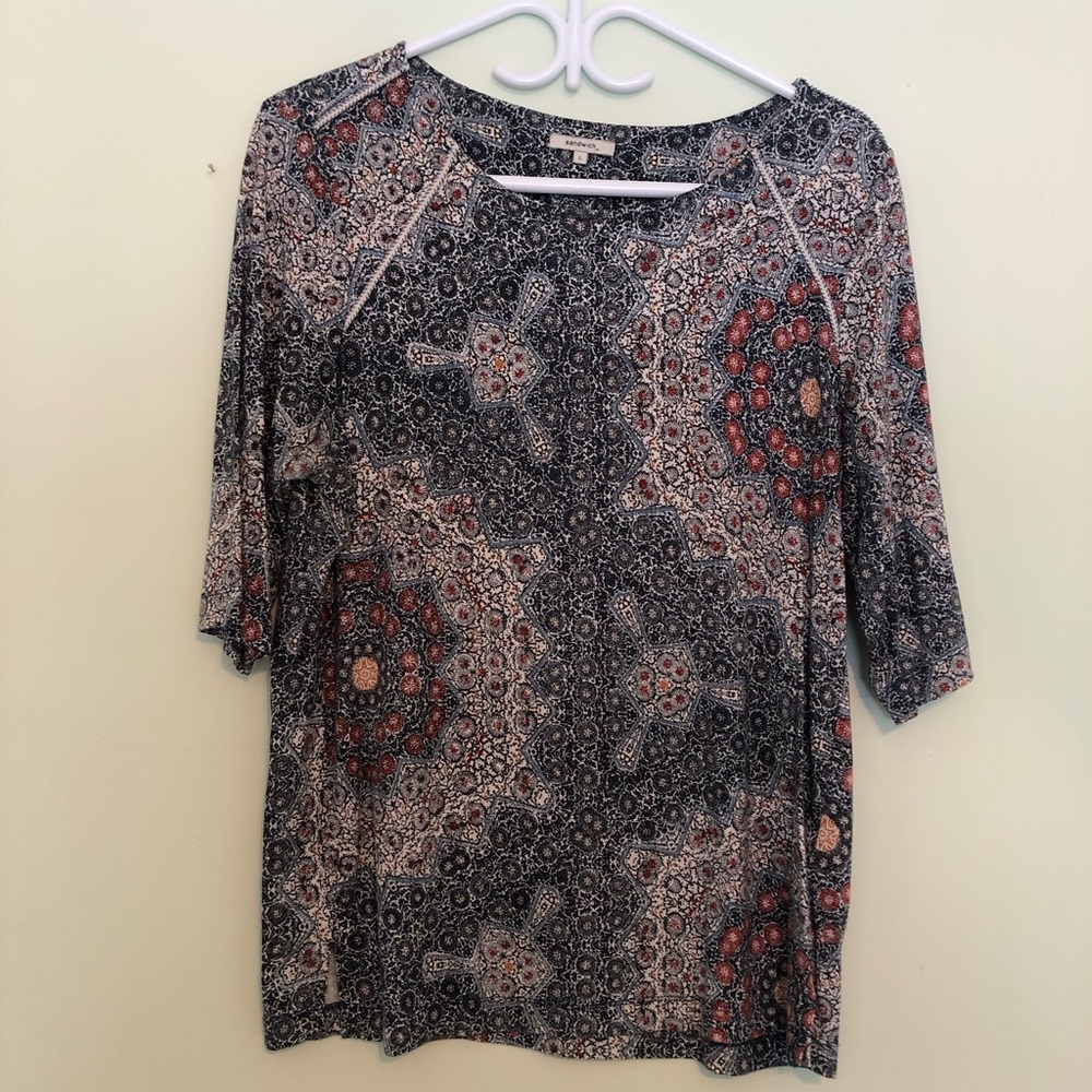 Sandwich casual top